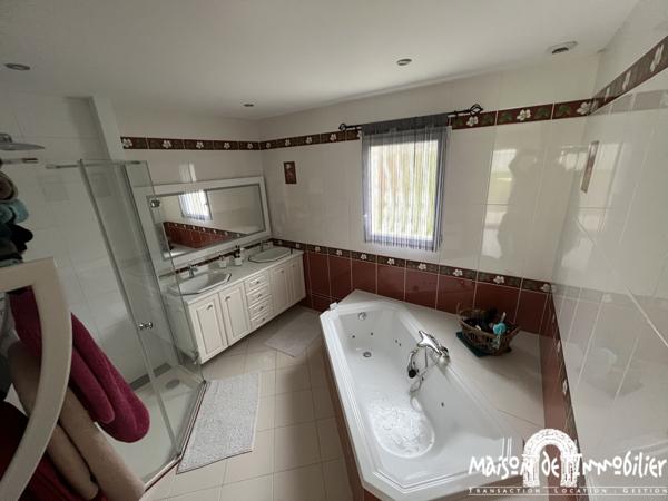 Vente Maison d’Exception avec piscine aux portes de COGNAC - 10 pièces - 321m²