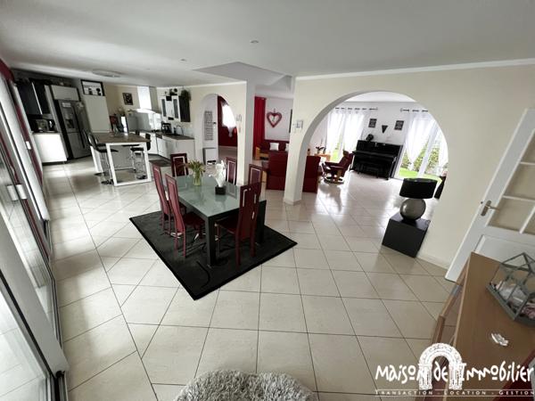 Vente Maison d’Exception avec piscine aux portes de COGNAC - 10 pièces - 321m²