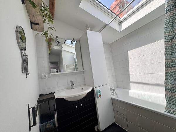 33100 BORDEAUX BASTIDE - Appartement  3 pièces 58m2 (91m2 au sol) et garage à vendre