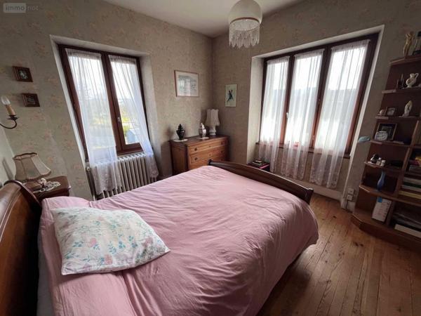 Maison individuelle à vendre à Ydes dans le Cantal (15210), ref : 78T-15029