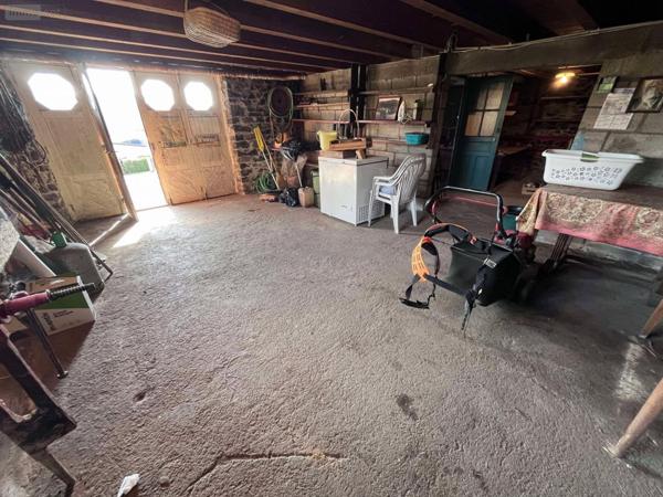 Maison individuelle à vendre à Ydes dans le Cantal (15210), ref : 78T-15029