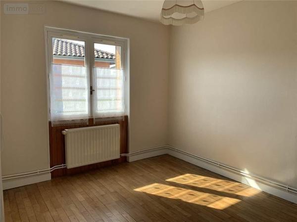 Appartement à louer à Mézériat dans l'Ain (01660), ref : 01065-L396