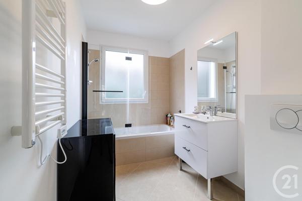 Appartement F4 à vendre  4 pièces - 77 m2 ASPREMONT - 06