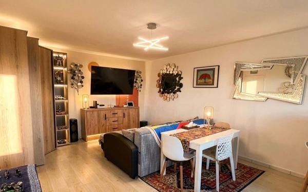 Appartement à vendre    2 pièces • 52,41 m2 Saint-Paul