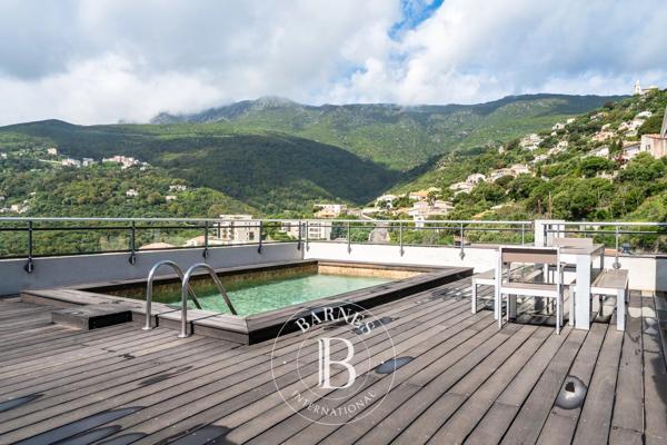 Bastia, Appartement 5 Chambres -  212 m² à vendre
