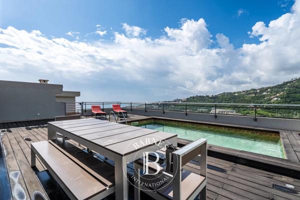 Bastia, Appartement 5 Chambres -  212 m² à vendre