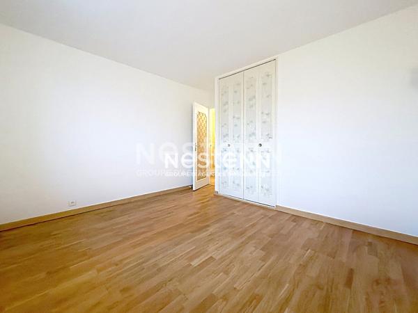 Maison Montigny Le Bretonneux 5 pièce(s) 107M², 3 chambres + sous-sol total, garage.