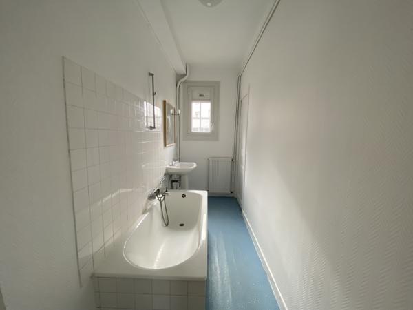 Saint- Clément / Pont St Mihiel : T3/T4 + cave