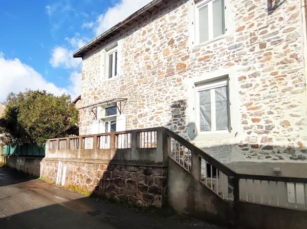 La Grand-Combe (30110) LA GRAND COMBE Maison 80 m² avec terrasse et parking