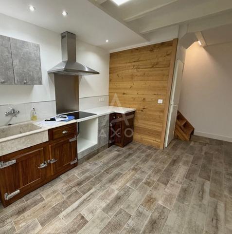 CHASSENEUIL- MAISON DE VILLE RENOVEE 75 M2