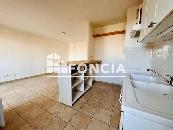 Location Appartement 2 pièces 44.47 m² - 431 AVENUE DE ROTTWEIL Hyeres 83400