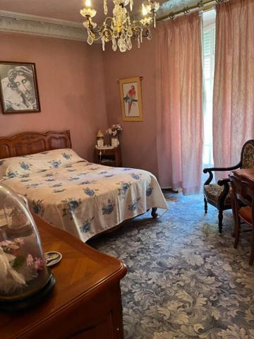 BELLE Maison Fresnay sur Sarthe 8 pièce(s) 328 m2