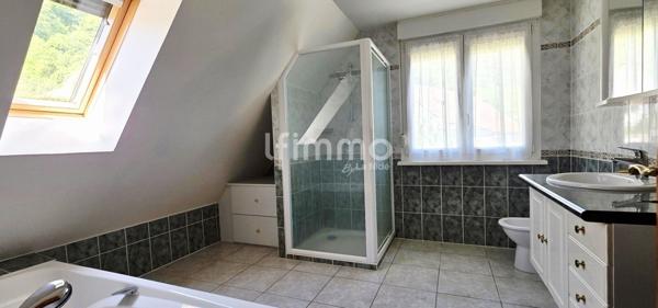 Maison familiale 190 m² – 13,63 ares – 6 chambres – Triple garage