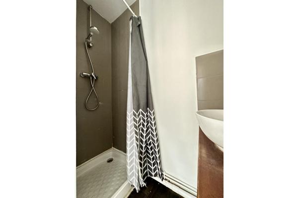 A LOUER : T1 à LILLE • Vieux lille • 582 € CC • Réf. LG8675