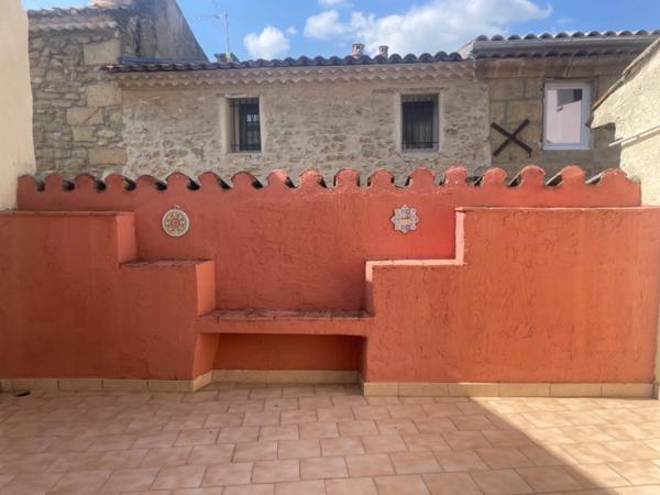Maison à vendre 3 pièces  village de GRANS (13)