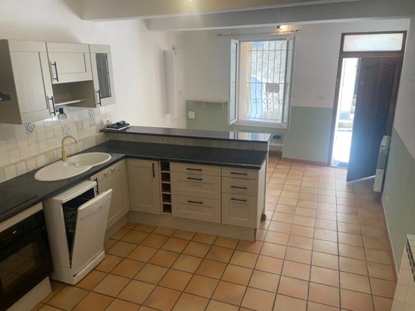 Maison à vendre 3 pièces  village de GRANS (13)