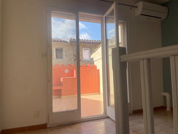 Maison à vendre 3 pièces  village de GRANS (13)
