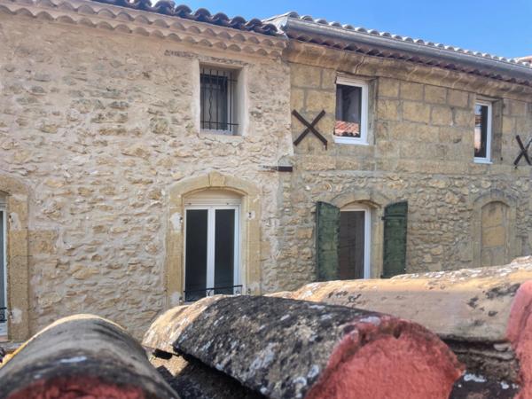 Maison à vendre 3 pièces  village de GRANS (13)