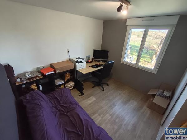 Orgueil - Maison 5 chambres 164 m² - garage 80 m² - hangar 120 m² - hangar 200 m² - terrain 38 000 m² - Lac