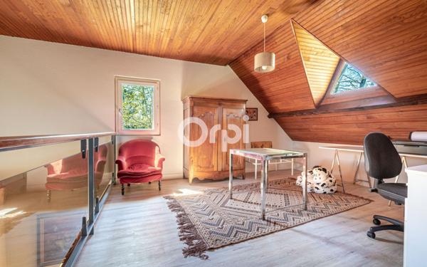 Maison à vendre    6 pièces • 209 m2 Bessines-sur-Gartempe