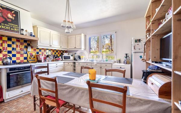 Maison à vendre    6 pièces • 209 m2 Bessines-sur-Gartempe