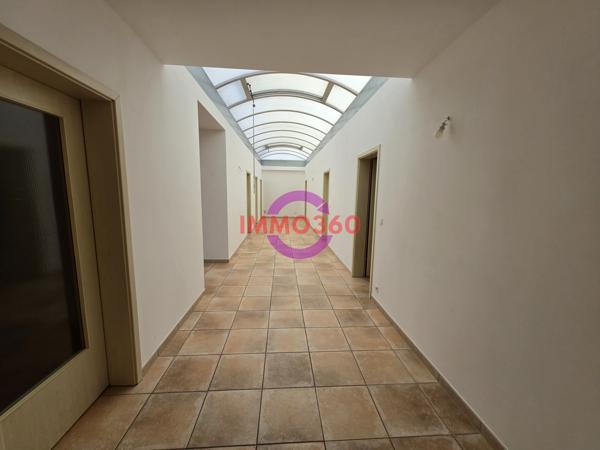 Immense appartement à louer 950 € par mois à Areines