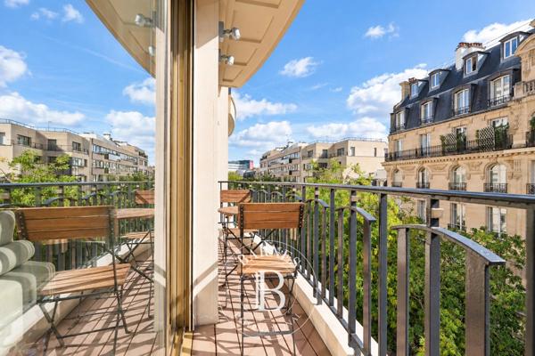 Paris 16ème, Appartement 2 Chambres -  123 m² à vendre