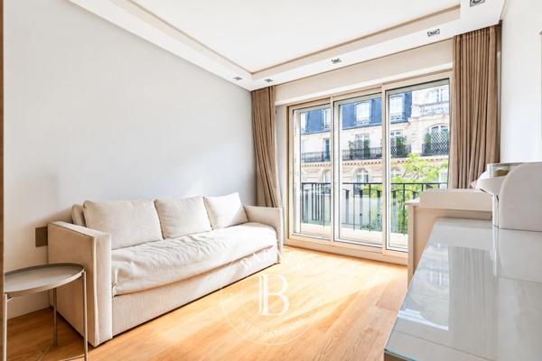 Paris 16ème, Appartement 2 Chambres -  123 m² à vendre