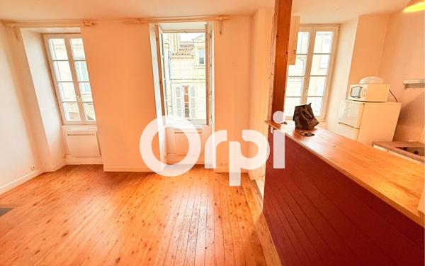 Appartement à louer    1 pièce •  La Rochelle