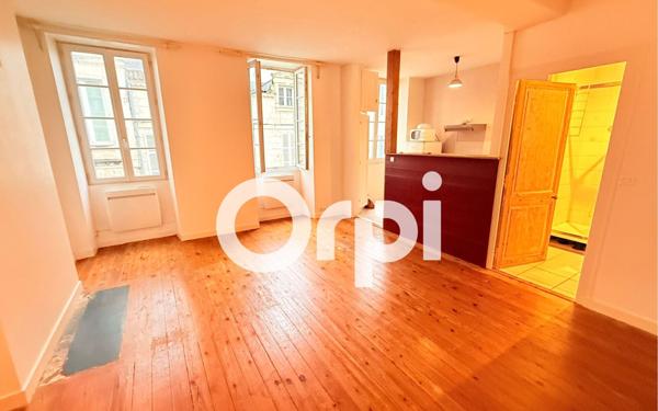 Appartement à louer    1 pièce •  La Rochelle