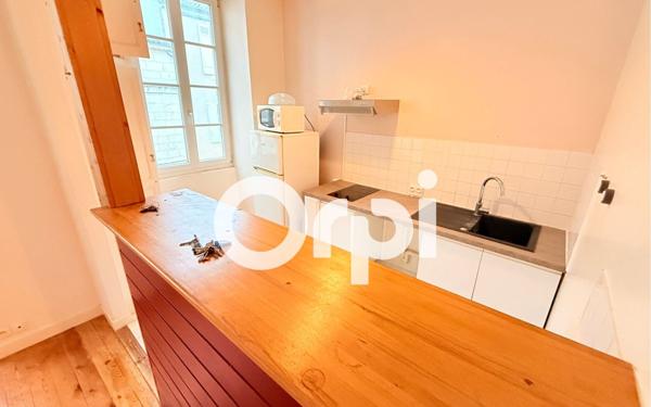 Appartement à louer    1 pièce •  La Rochelle