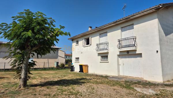 Vente
                Maison152 m² - 7 Pièces -
                    LES BILLAUX (33500)