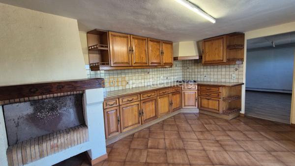 Vente
                Maison152 m² - 7 Pièces -
                    LES BILLAUX (33500)