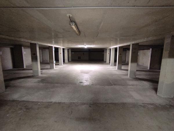 Parking / box Aix En Provence