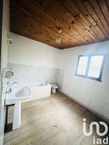 Maison traditionnelle 5 pièces de 90 m² à Nogent (52800)