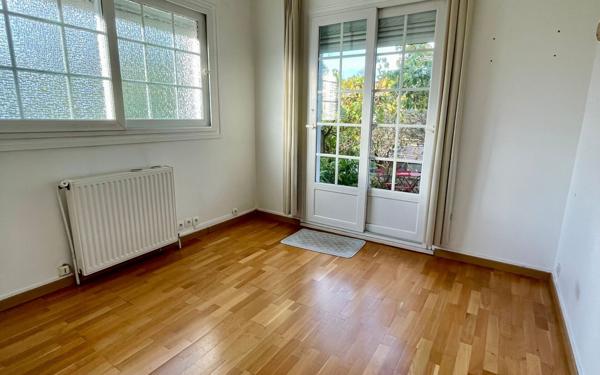 Maison à vendre    6 pièces •  Bures-sur-Yvette