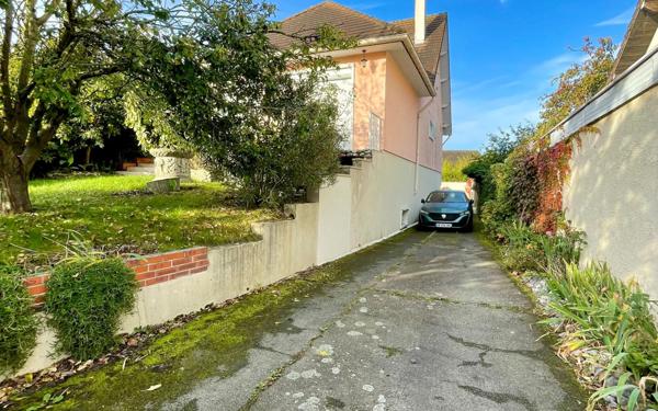 Maison à vendre    6 pièces •  Bures-sur-Yvette