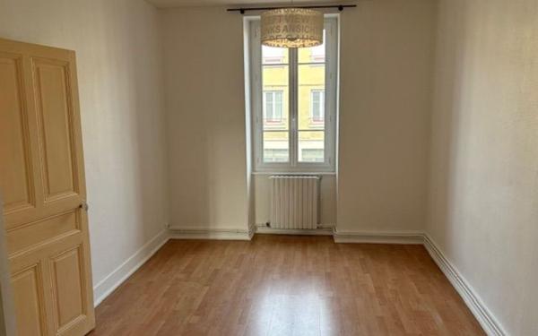 Appartement à vendre    3 pièces • 70,11 m2 Bourg-en-Bresse
