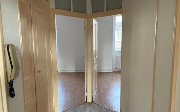 Appartement à vendre    3 pièces • 70,11 m2 Bourg-en-Bresse