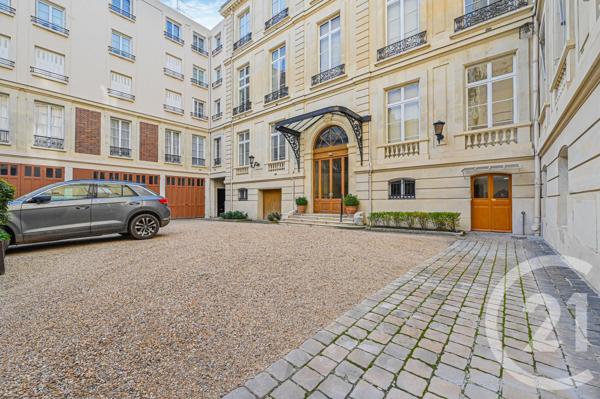 Appartement F4 à vendre  4 pièces - 56 m2 PARIS - 75007