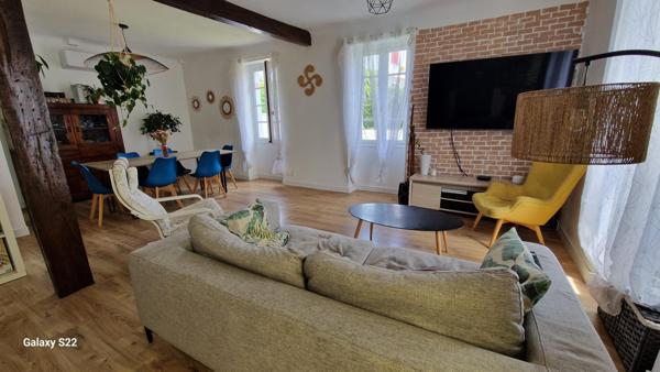 Villefranque (64990) Maison de caractère rénovée à Villefranque - Proche toutes commodités - A 15 minutes de Bayonne