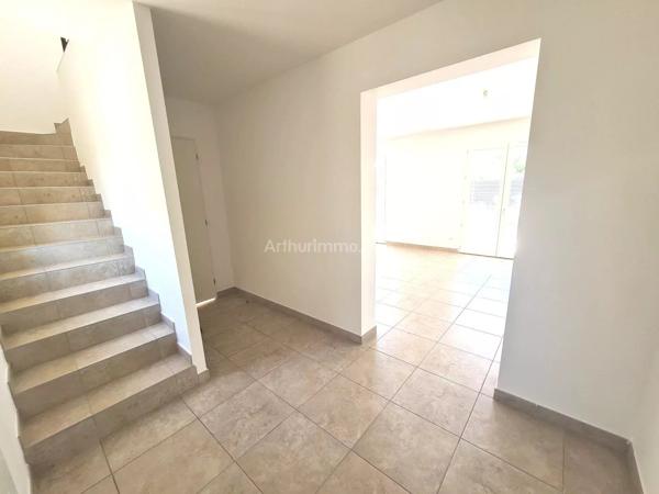 Location                                                      Maison
                        
                     5 pièces                      132 m2                     à Draguignan