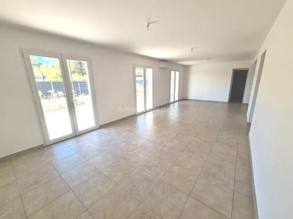 Location                                                      Maison
                        
                     5 pièces                      132 m2                     à Draguignan