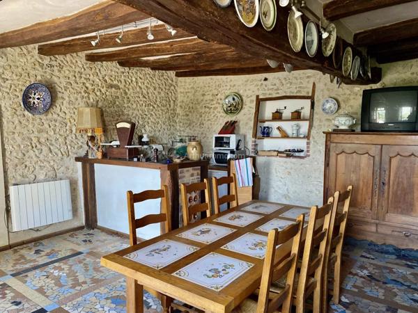 Vente Maison 7 pièces 199 m2 à La Chartre-sur-le-Loir