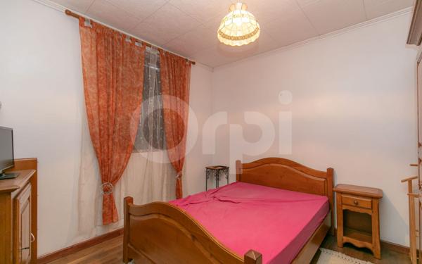 Immeuble à vendre    9 pièces •  Champigny-sur-Marne