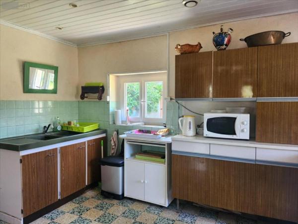 Maison à vendre à Bessais-le-Fromental dans le Cher (18210), ref : 1083922DA