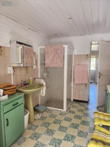 Maison à vendre à Bessais-le-Fromental dans le Cher (18210), ref : 1083922DA