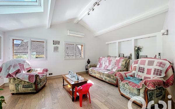 Maison à vendre    8 pièces • 264,55 m2 Saulx-les-Chartreux