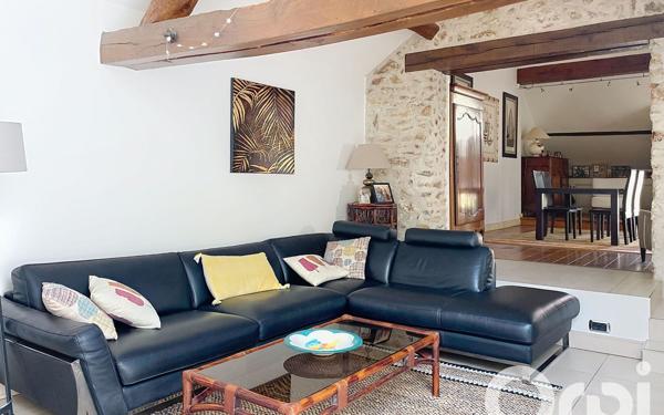 Maison à vendre    8 pièces • 264,55 m2 Saulx-les-Chartreux