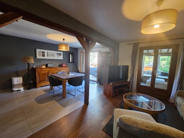 TREMBLAY EN FRANCE - Maison T5 - 115 m2 habitable - Terrain 396 m2 avec piscine
